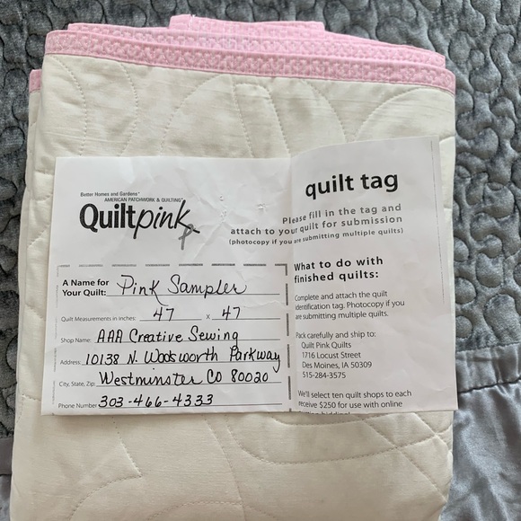 Vtg Sue quilt blanket 47”x47” - Picture 2 of 6